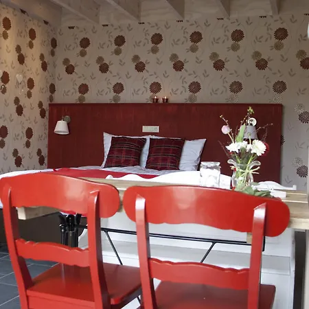 Bed & Breakfast 't Bullekroffie Oudesluis (North Holland)